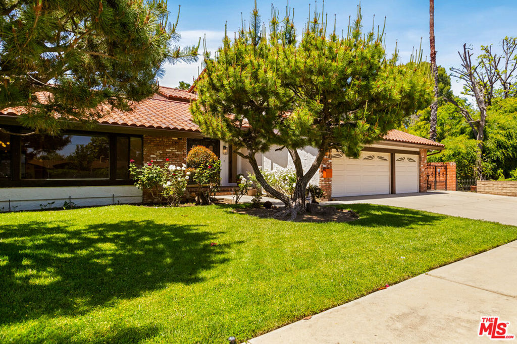 main property photo 50