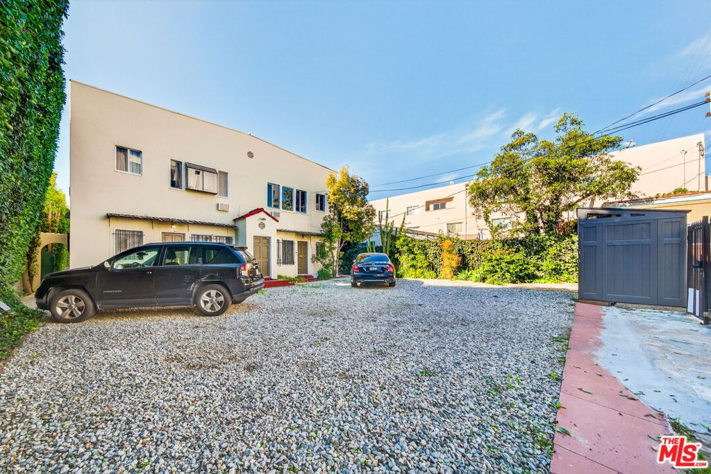 main property photo 35