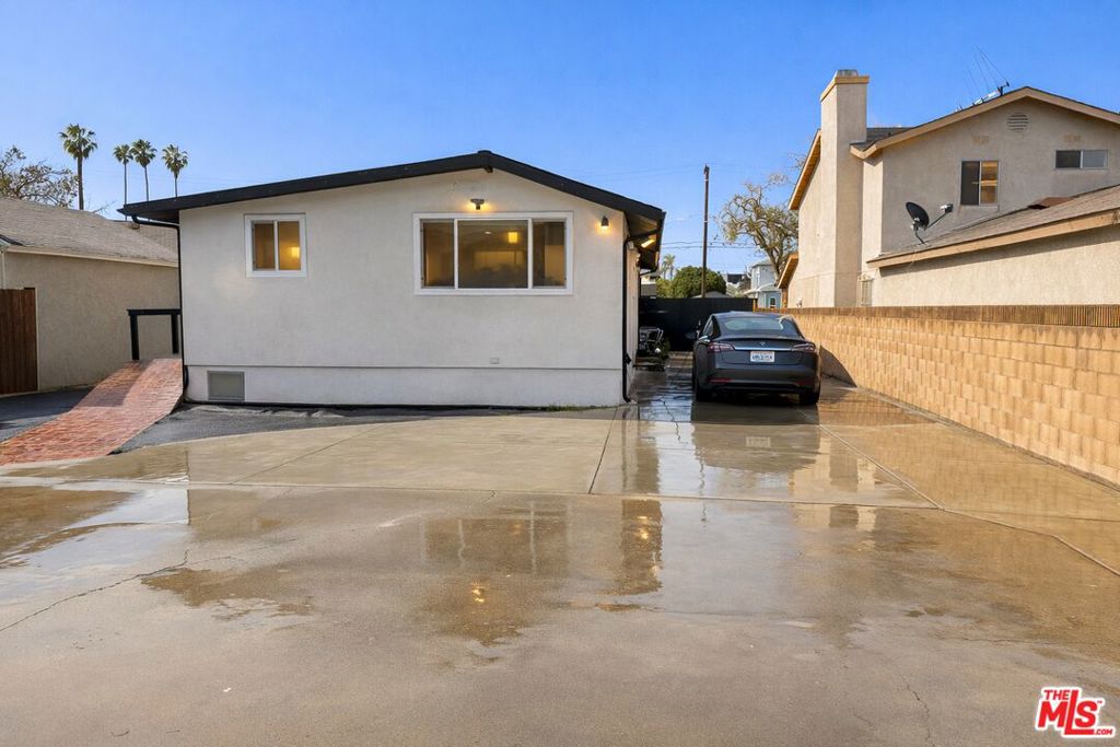main property photo 60