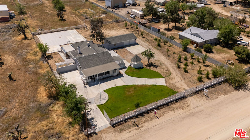 main property photo 26