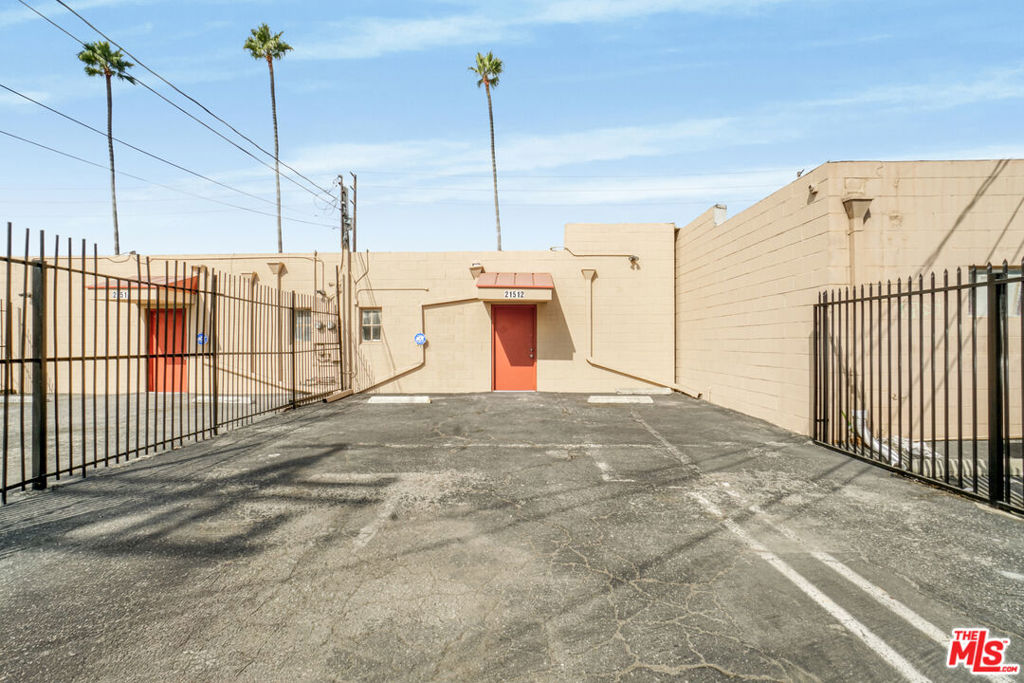 main property photo 7