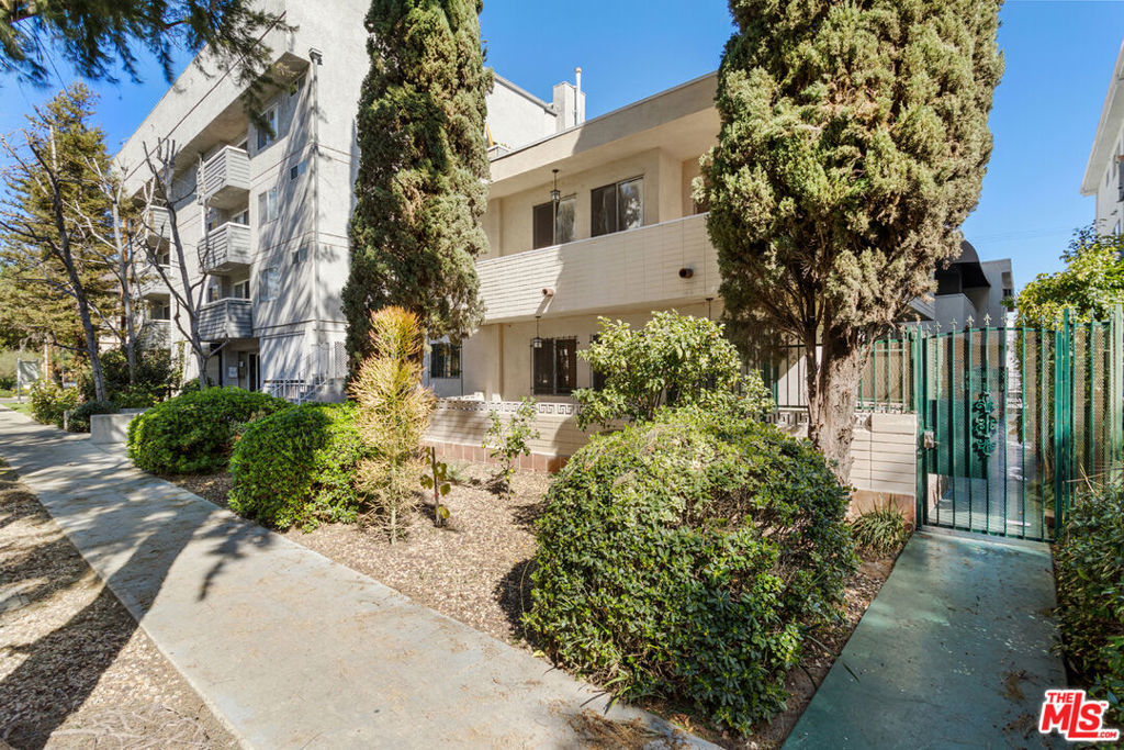 main property photo 47