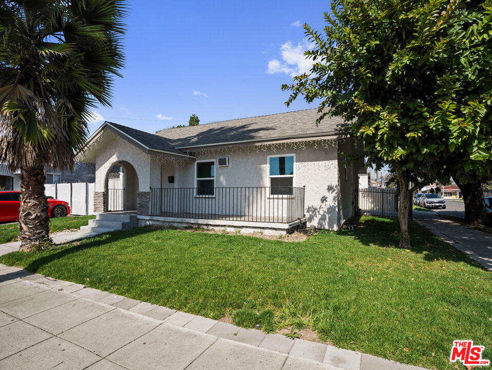 main property photo 1