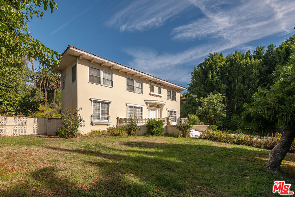 main property photo 2