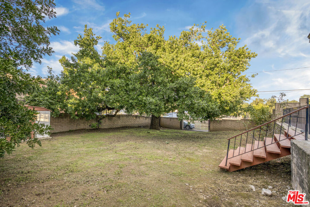main property photo 31