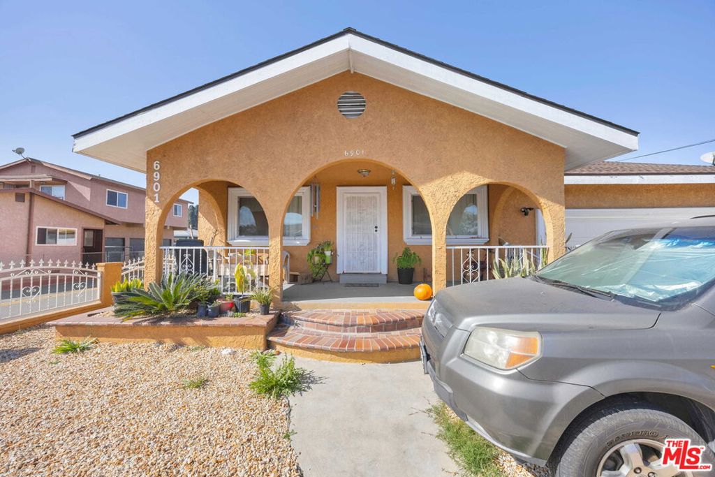 main property photo 1
