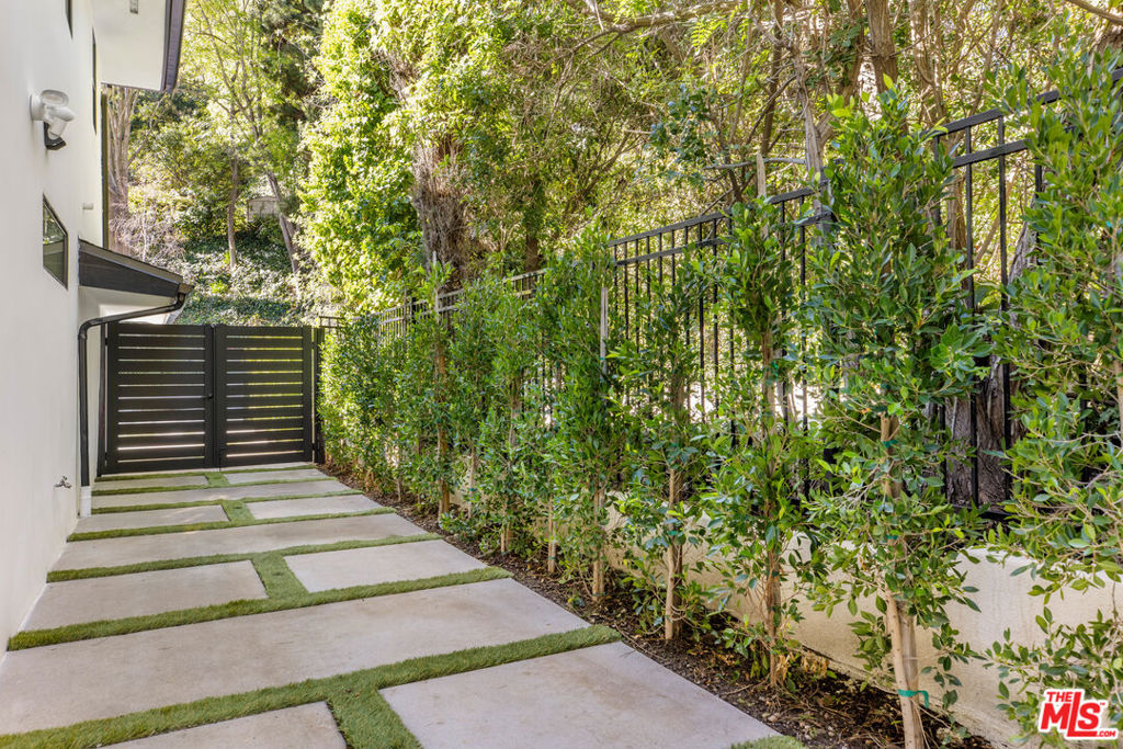 main property photo 54