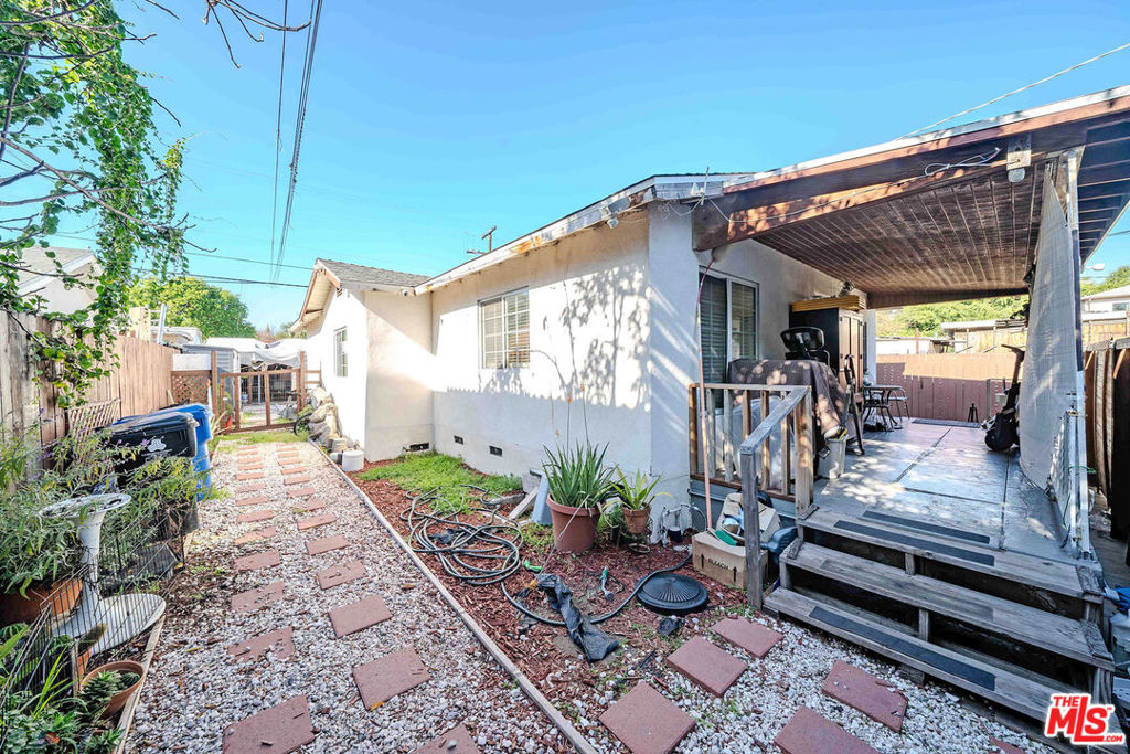 main property photo 16