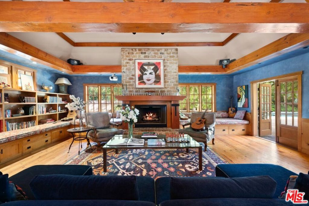 main property photo 23