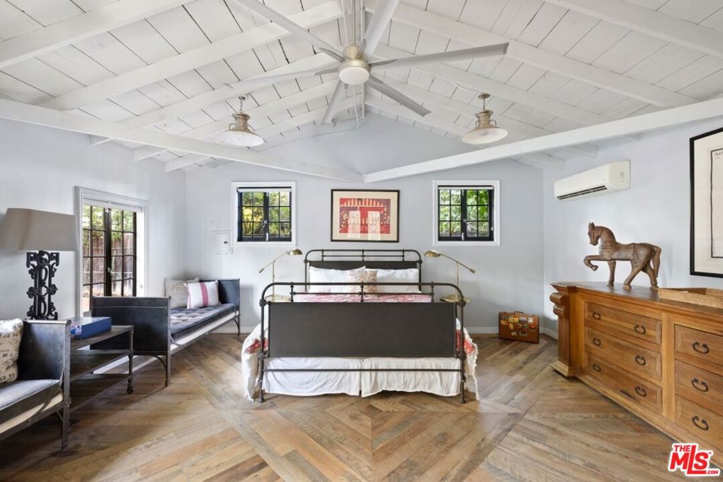 main property photo 53