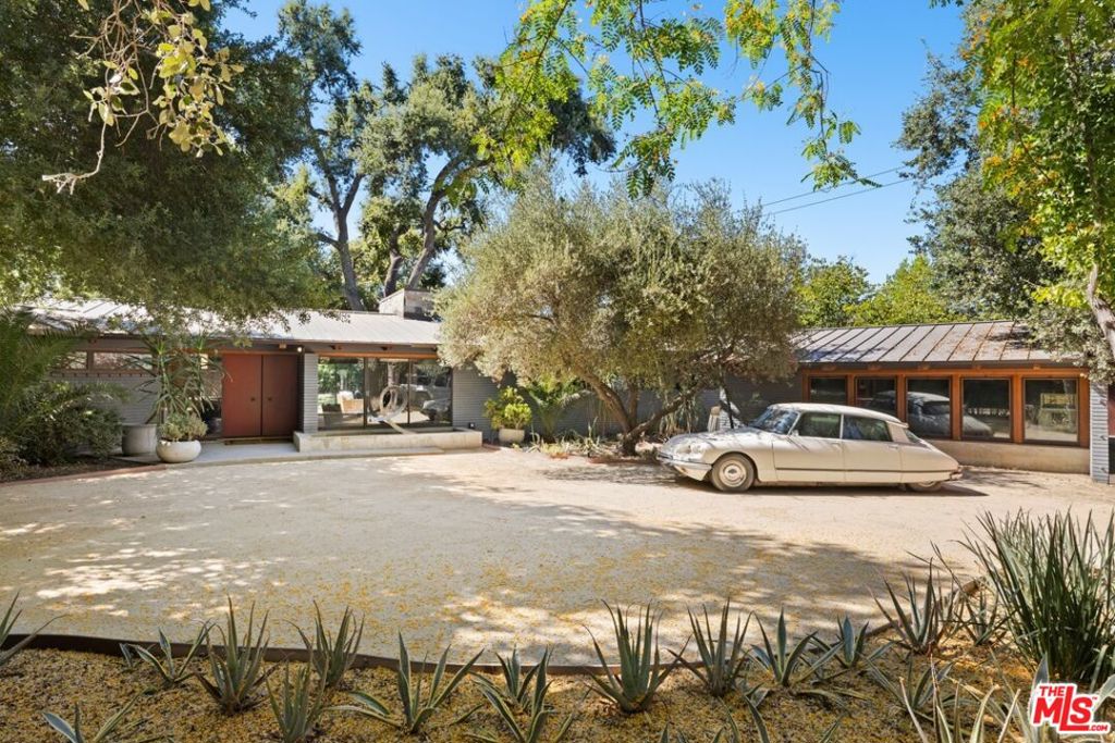 main property photo 61