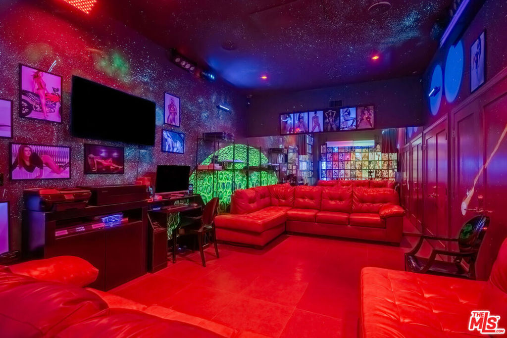 main property photo 64