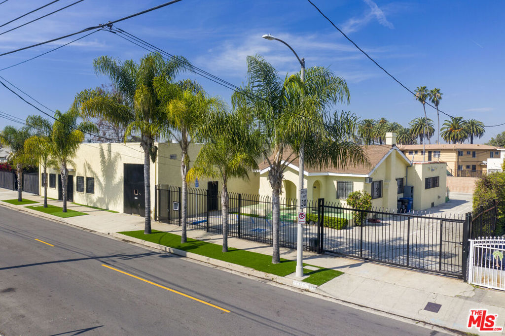 main property photo 3