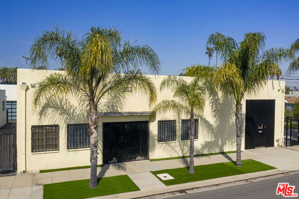 main property photo 7