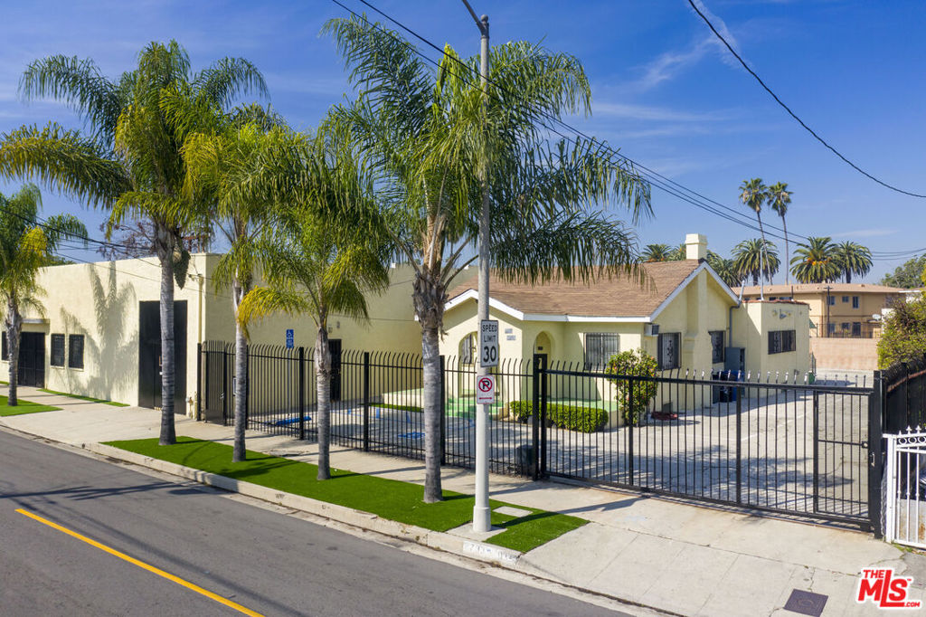 main property photo 9