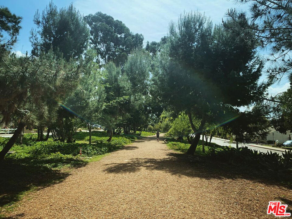 main property photo 69