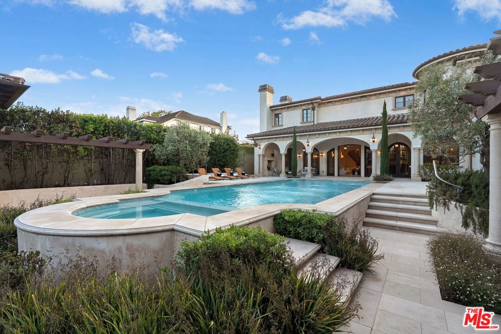 main property photo 44