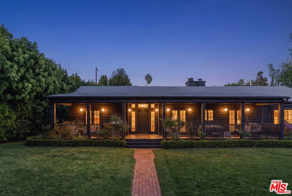 main property photo 25