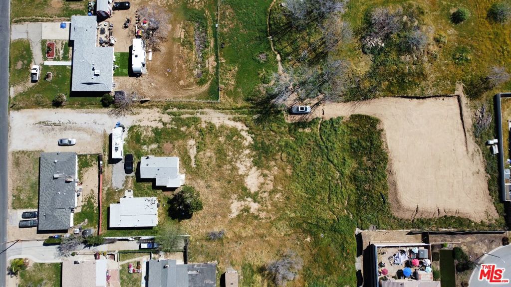 main property photo 18