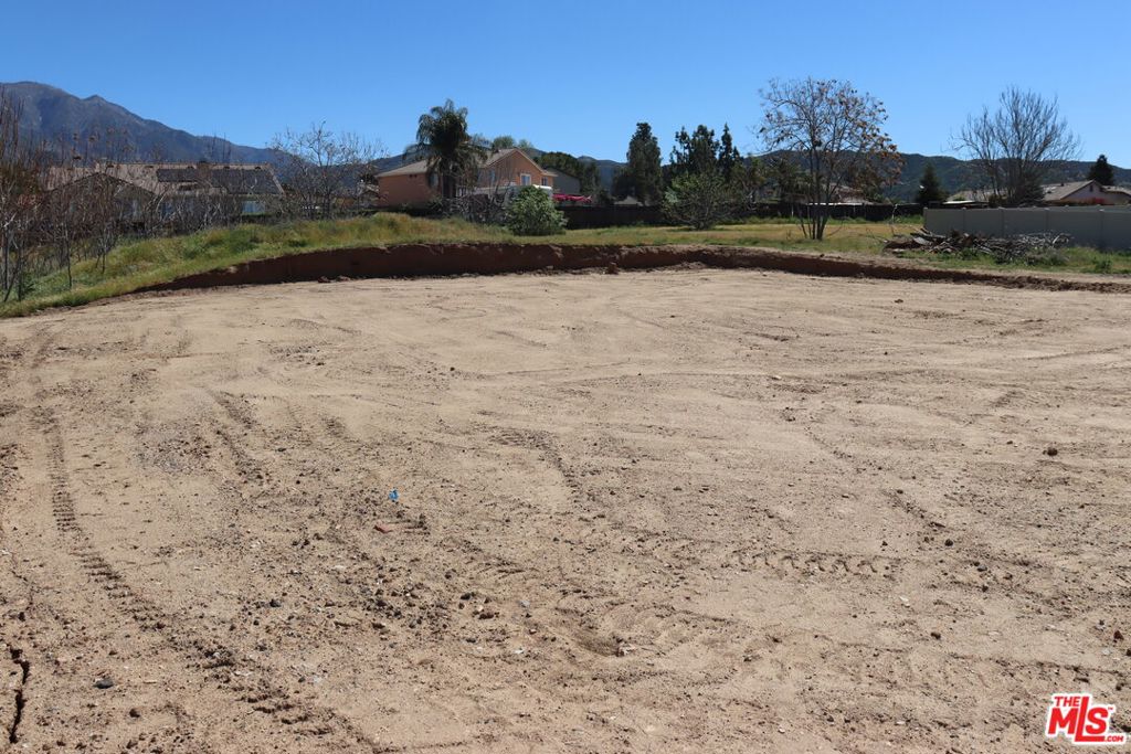 main property photo 24