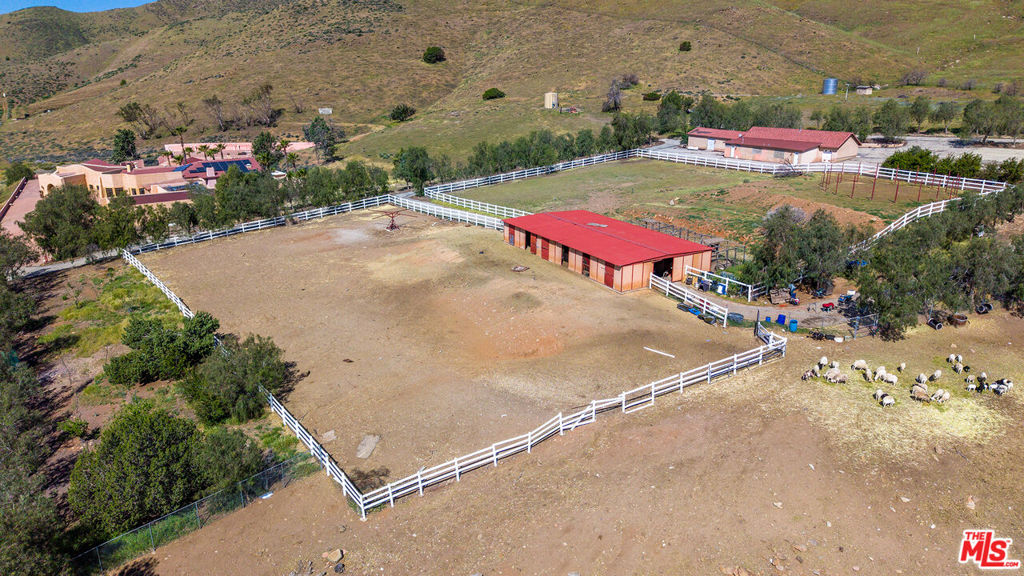 main property photo 31