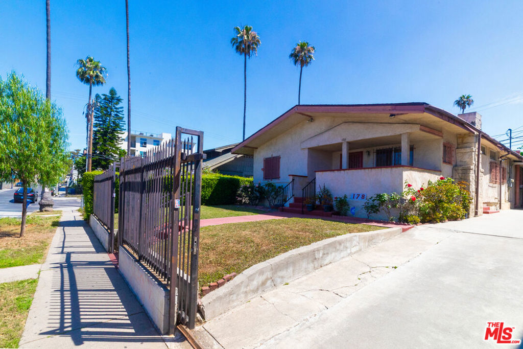main property photo 2