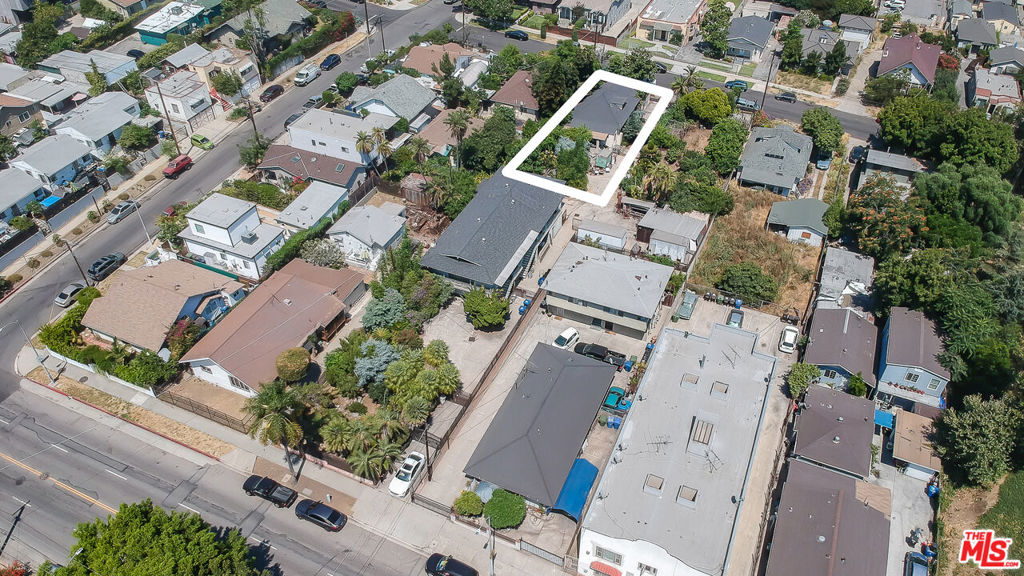main property photo 16