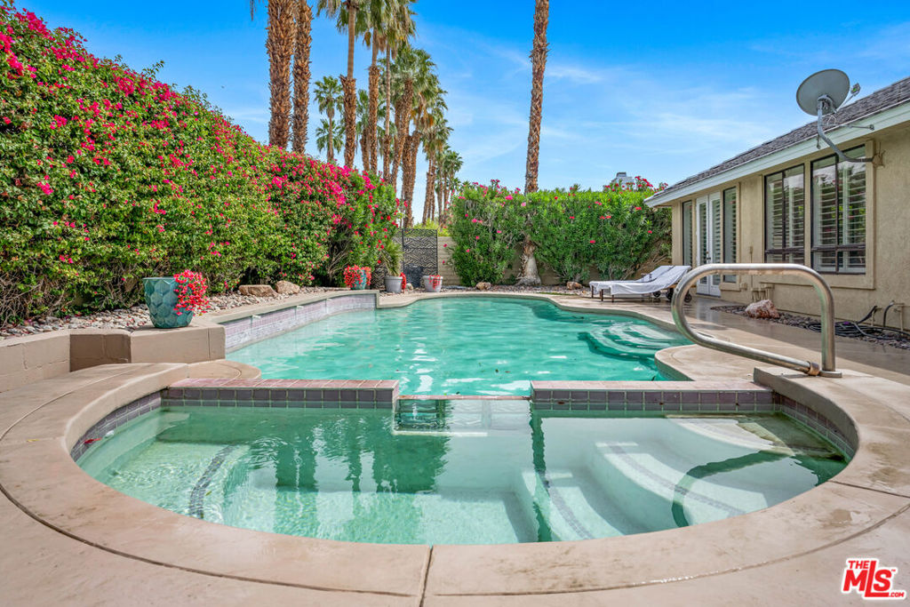 main property photo 50