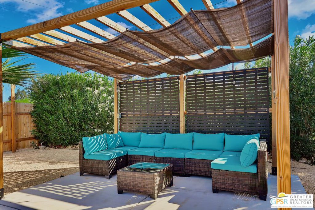 main property photo 30