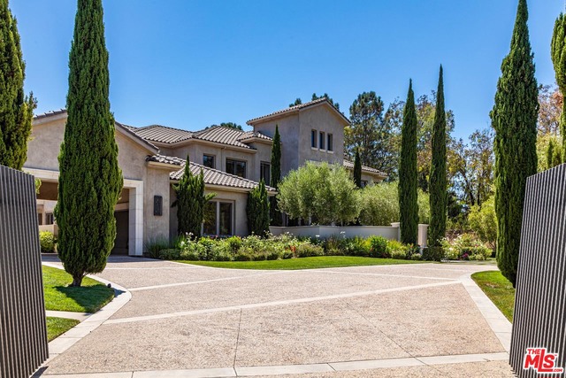 main property photo 3