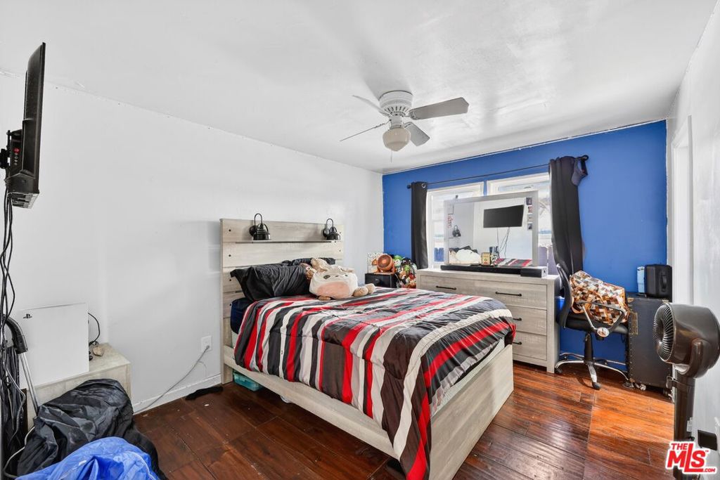 main property photo 51