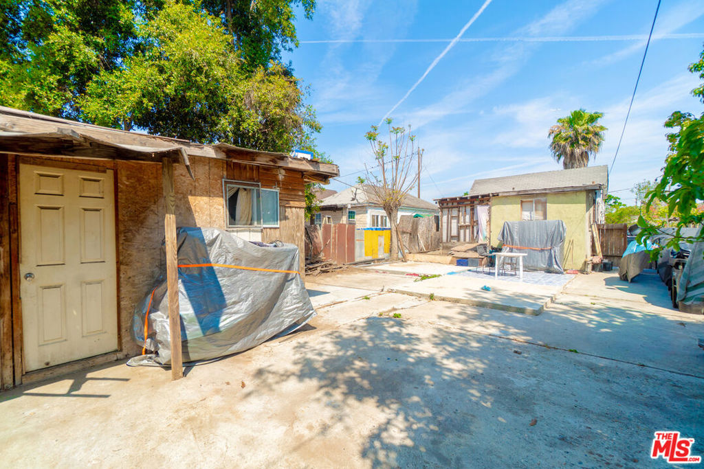 main property photo 17