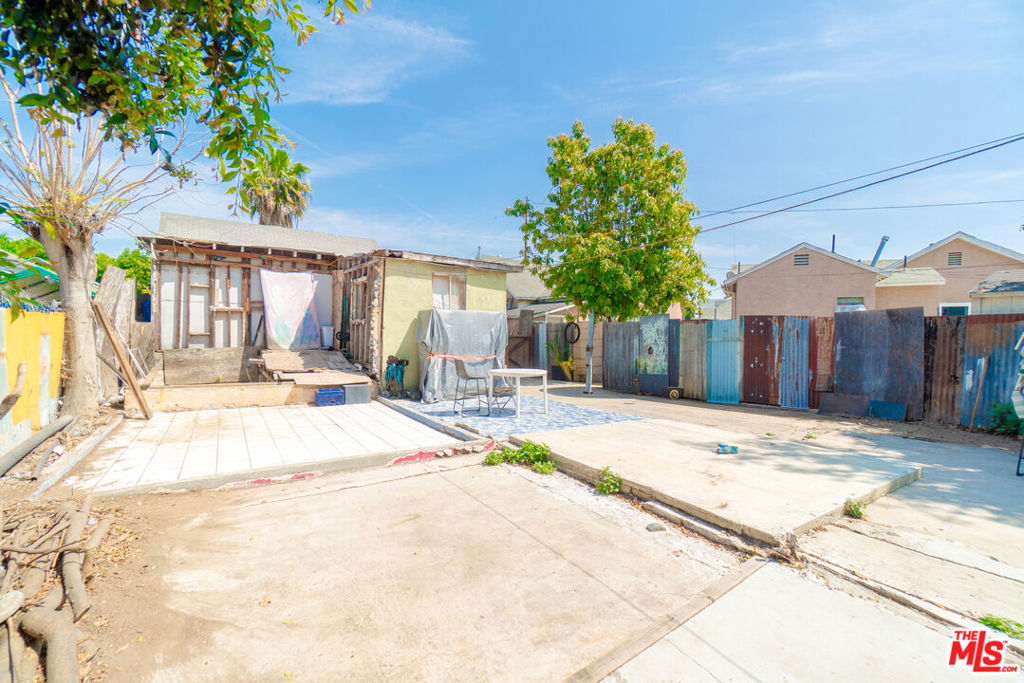 main property photo 18