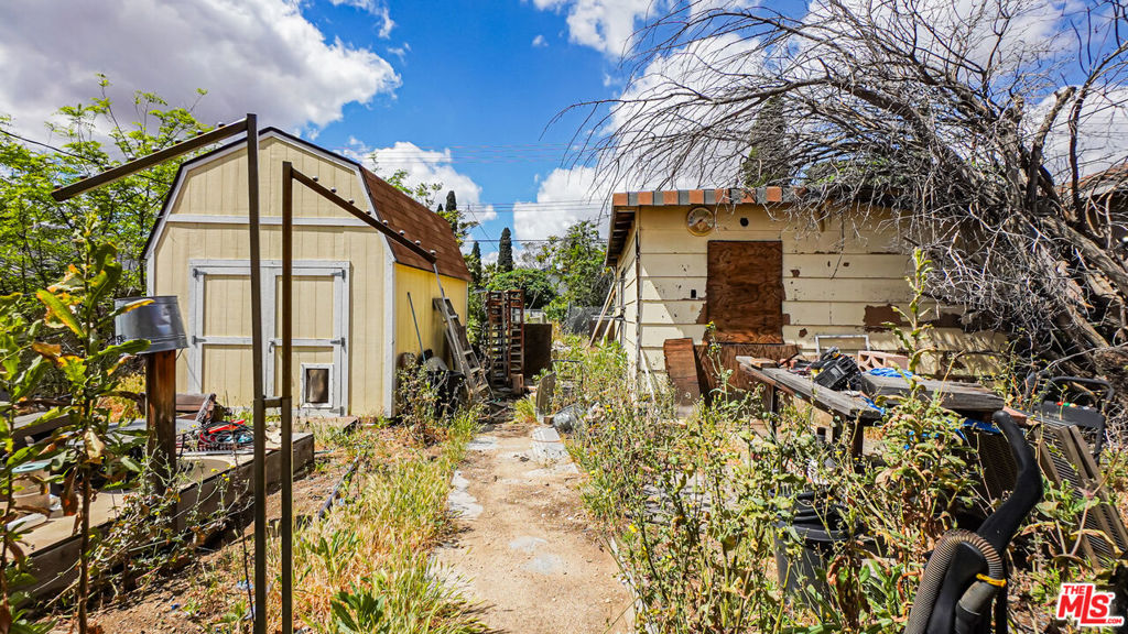 main property photo 10