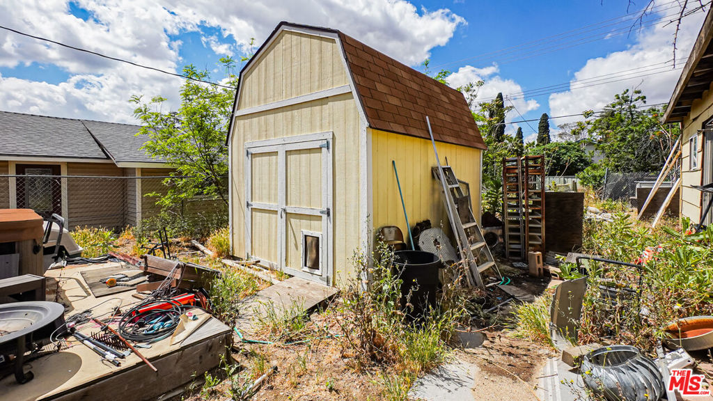 main property photo 12