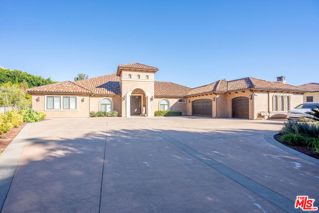 main property photo 1