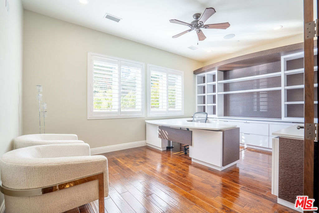 main property photo 59