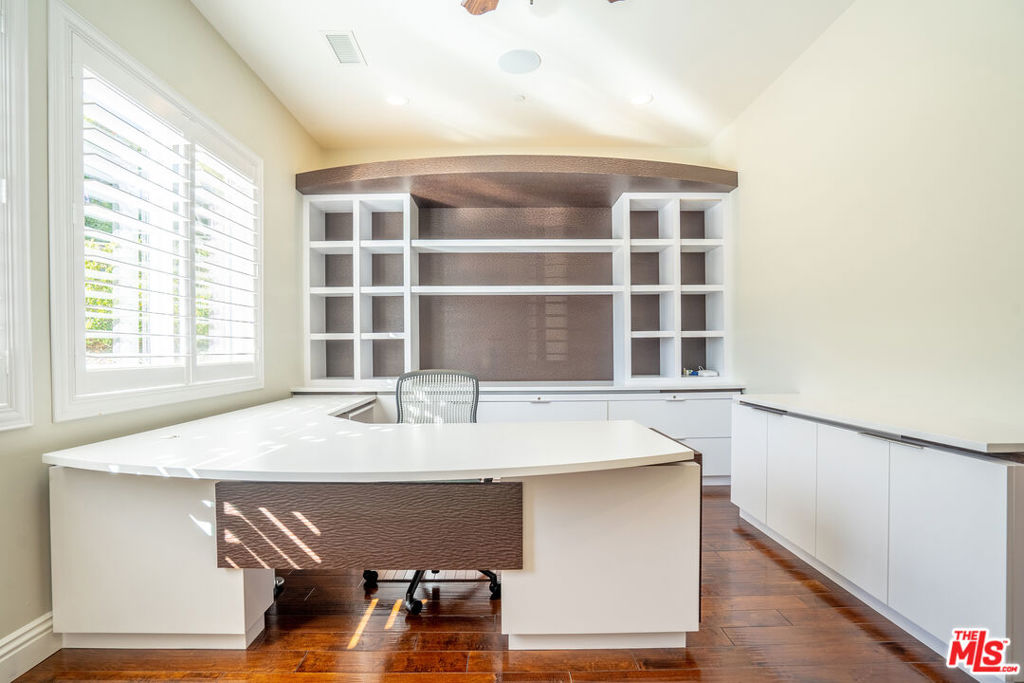 main property photo 60