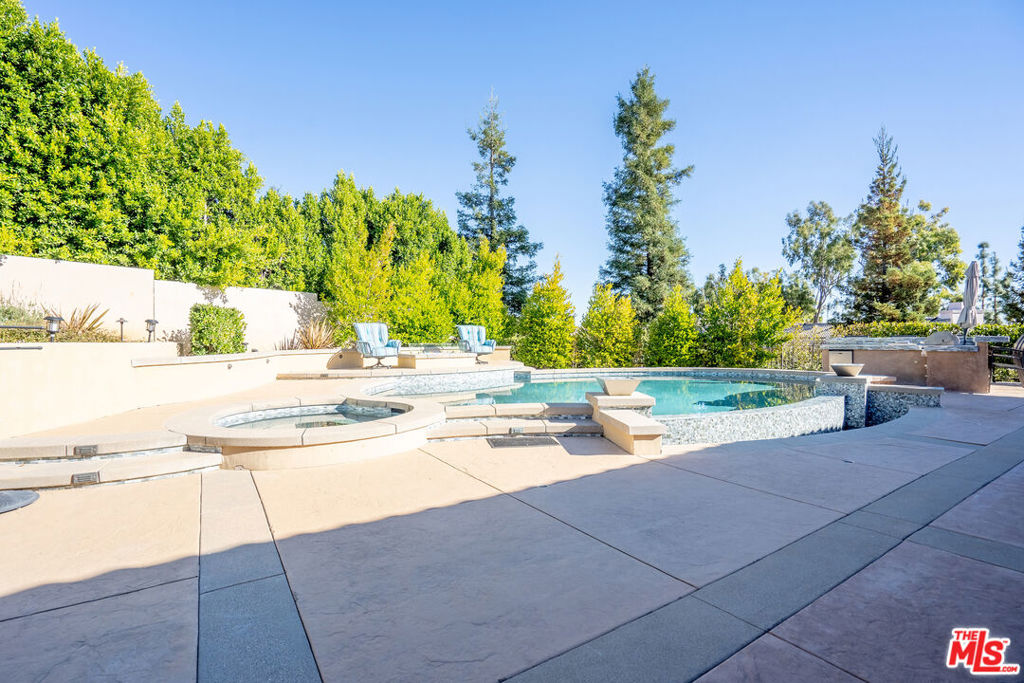 main property photo 71