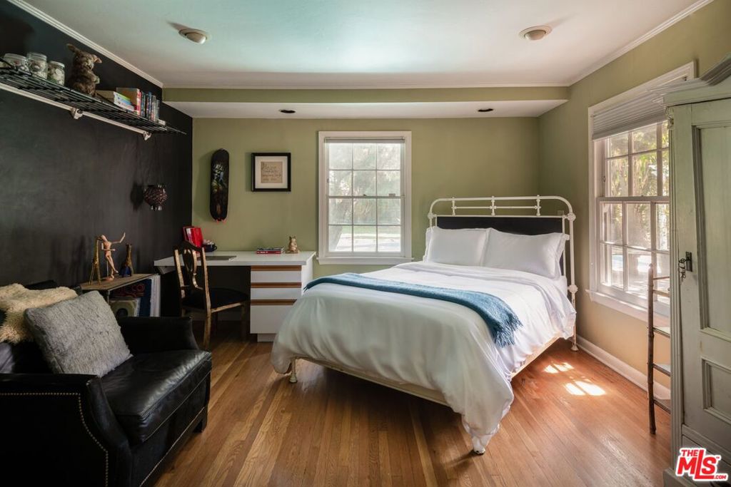 main property photo 15