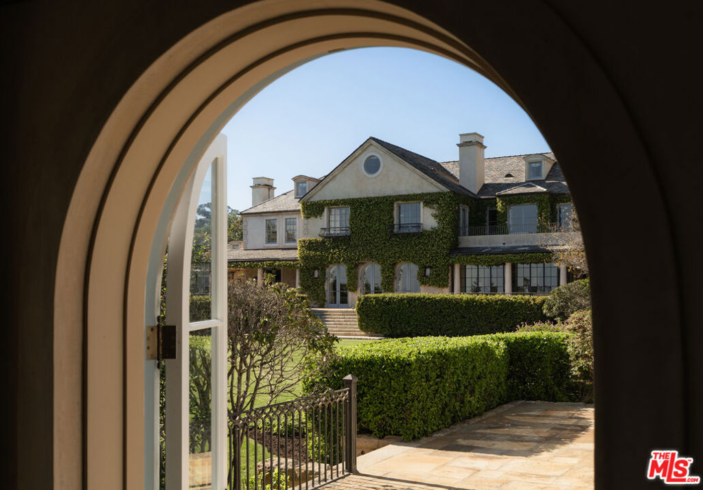 main property photo 42