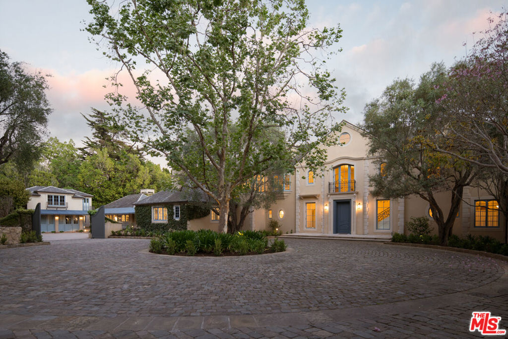 main property photo 43