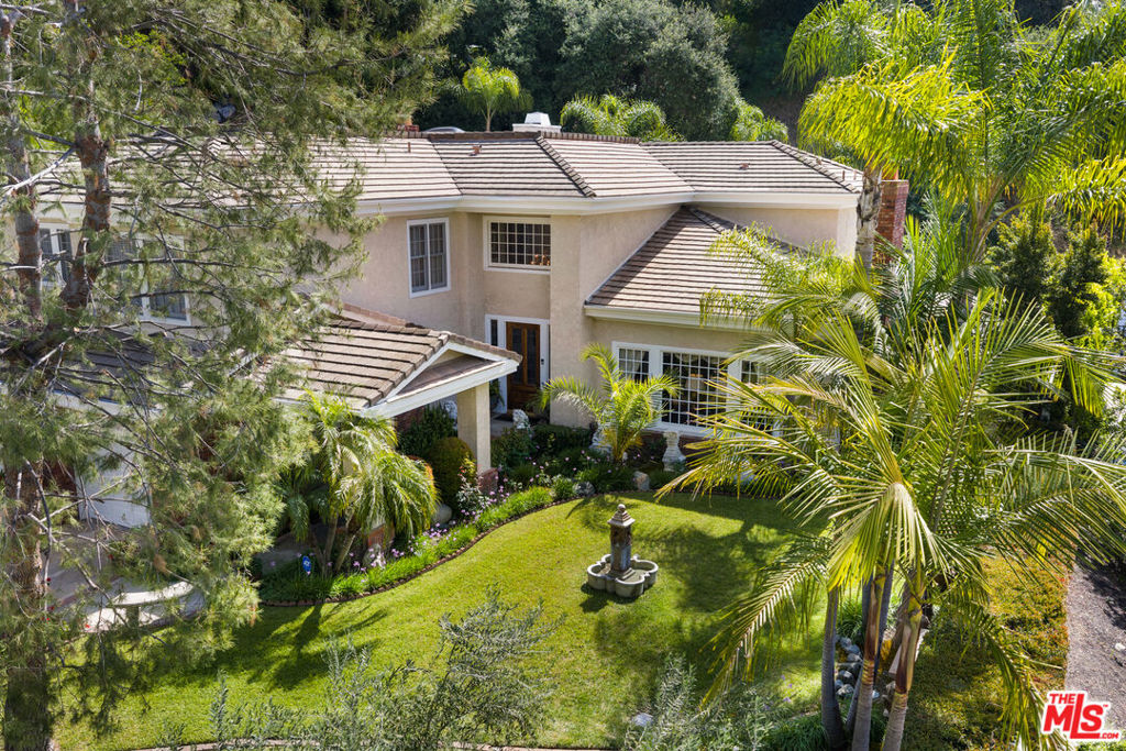 main property photo 13