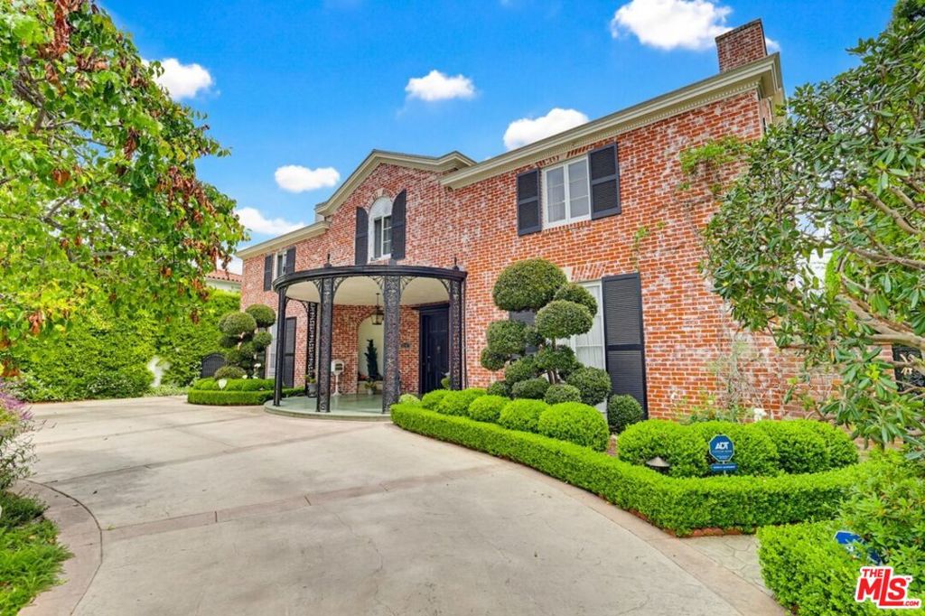 main property photo 3