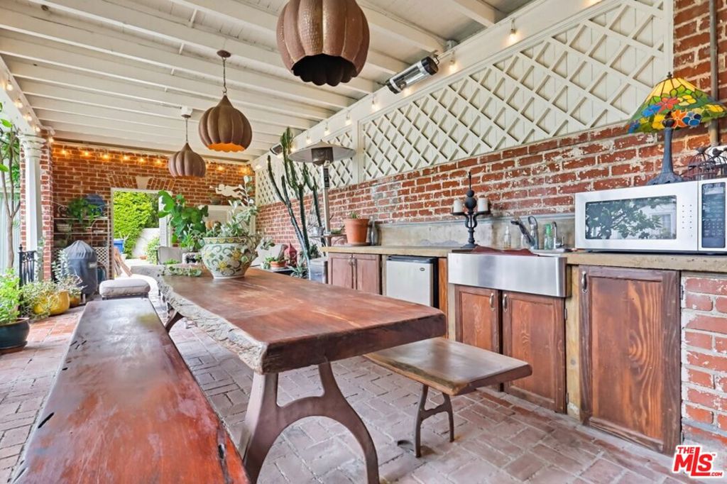 main property photo 70