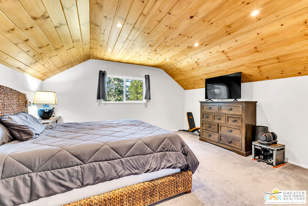 main property photo 62