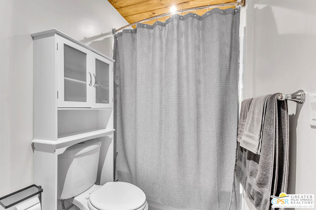 main property photo 67