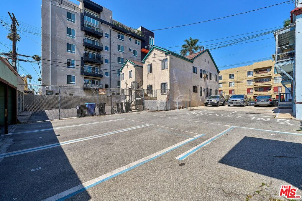 main property photo 20