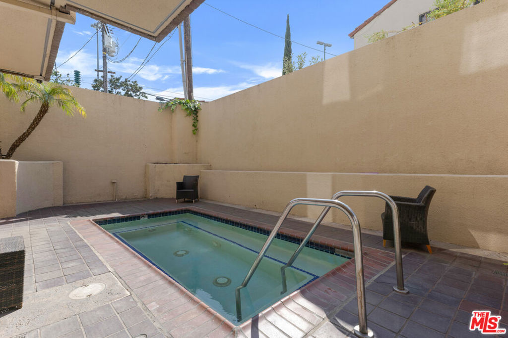 main property photo 26