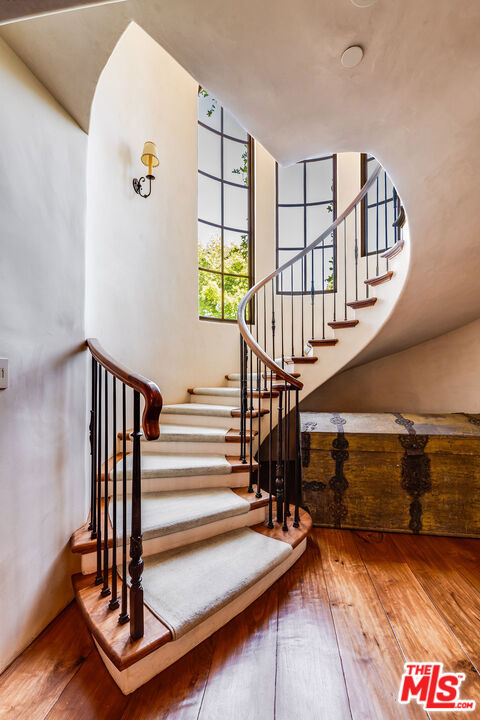 main property photo 31